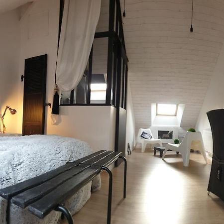 Patis De Cahot Au 108 Bed & Breakfast Bruz Bagian luar foto
